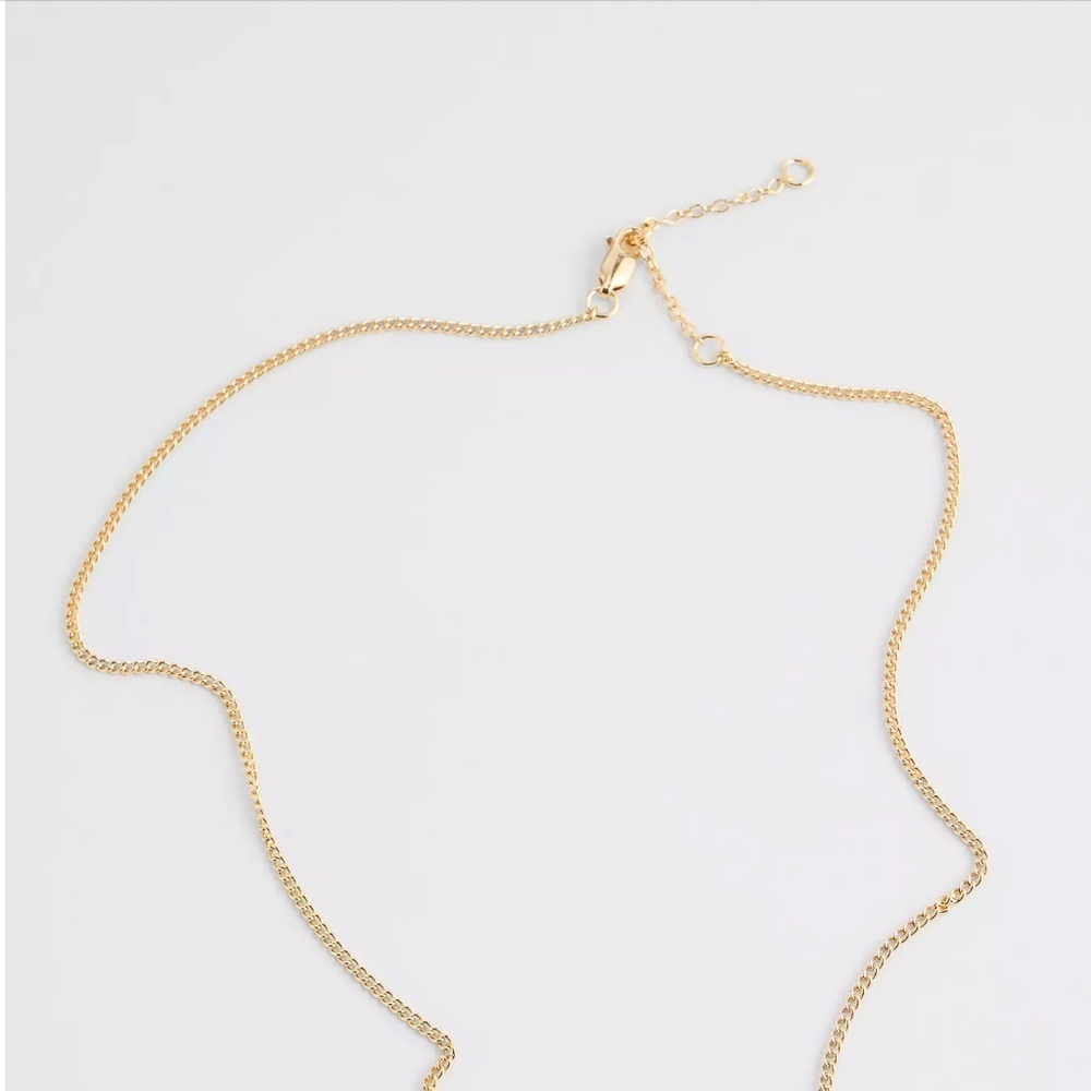 New Gold Hibiscus Flower Necklace - Picture 3 of 6